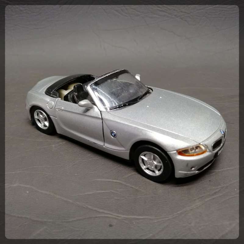 Original Die Cast Metal 1:36 NewRay BMW Z4