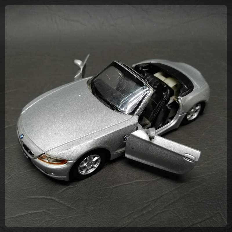 Original Die Cast Metal 1:36 NewRay BMW Z4