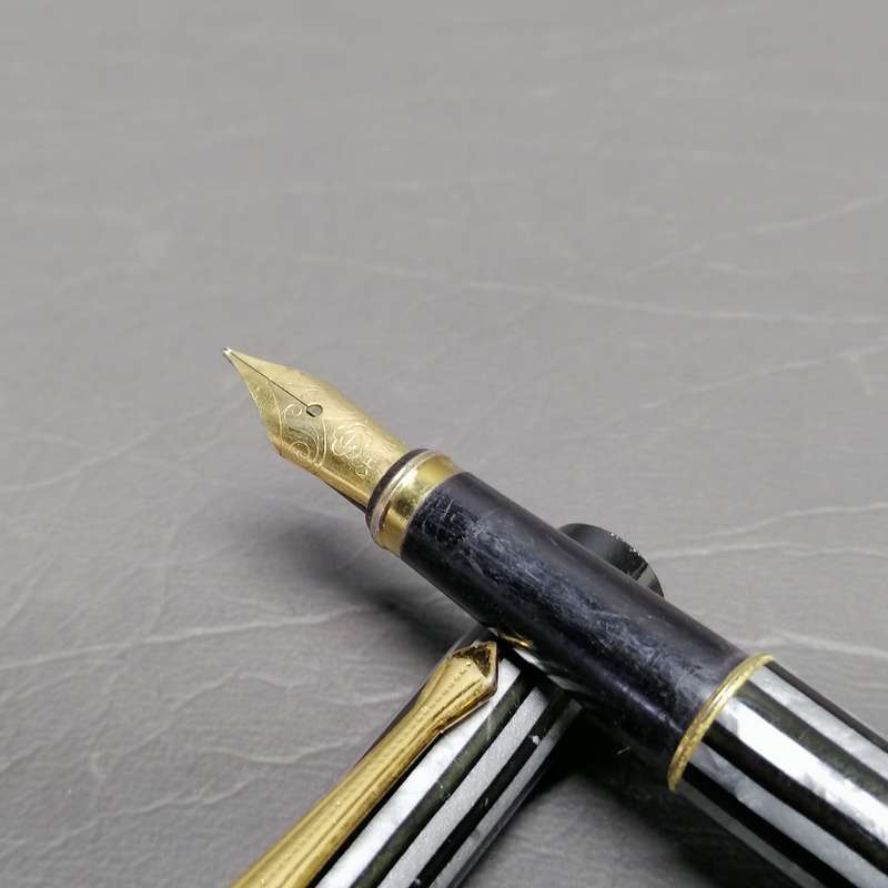 Original Vintage Stylish Black, Silver and Gold Fountain Pen!!!