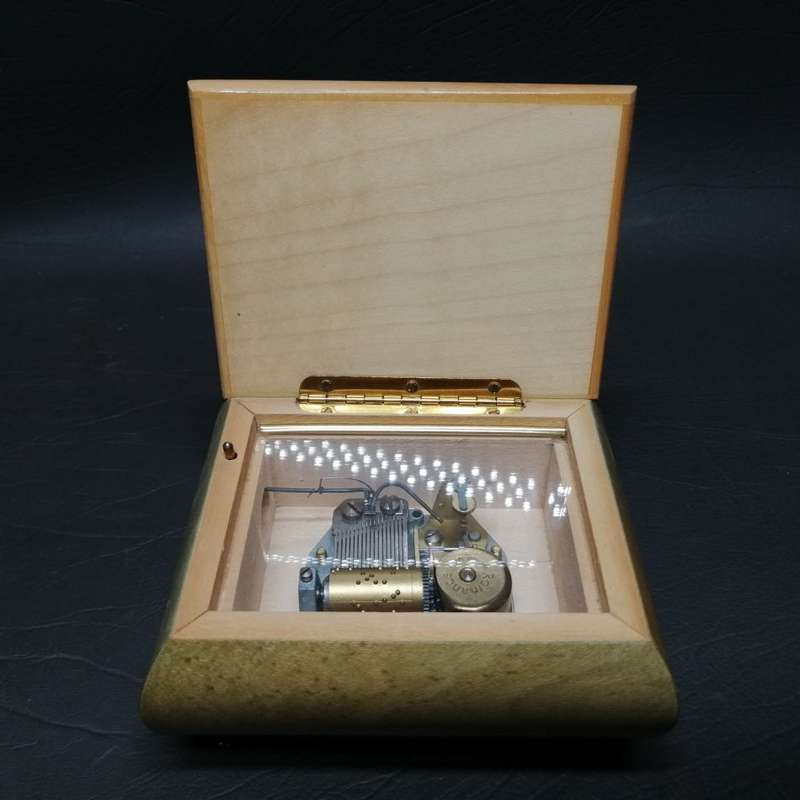 RARE!!! Handcrafted Wood Inlay Trinket Music Box Made In Italy!!! WORKING!!!