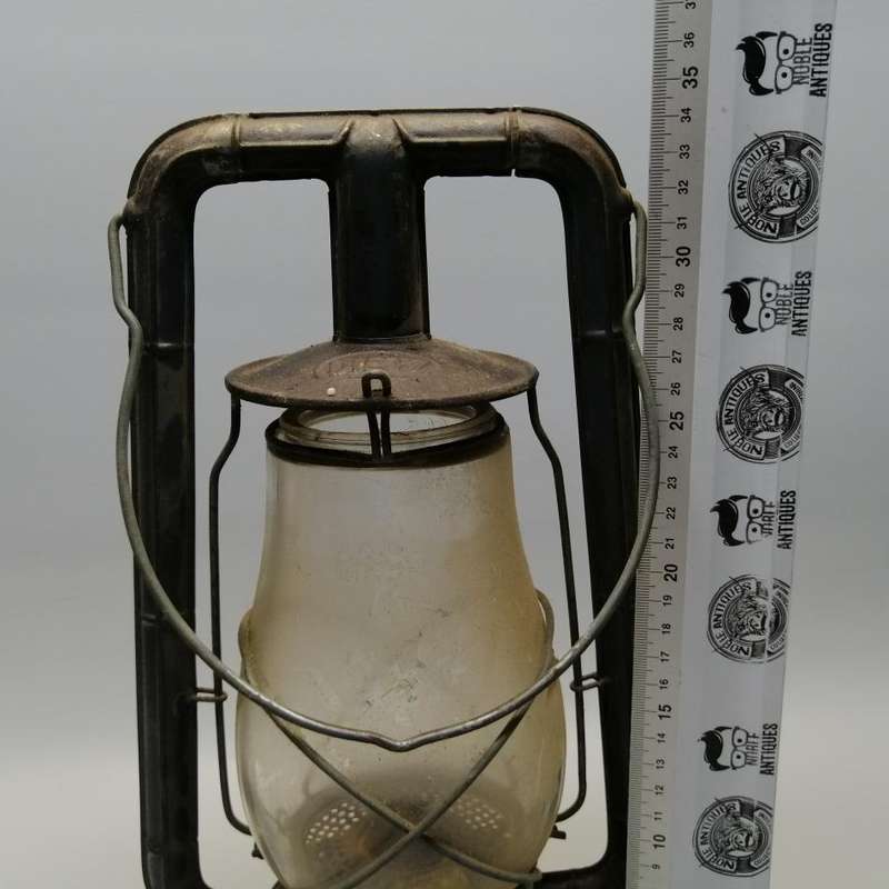 Original Vintage DIETZ Monarc New York Lamp With Original Glass Cover!!