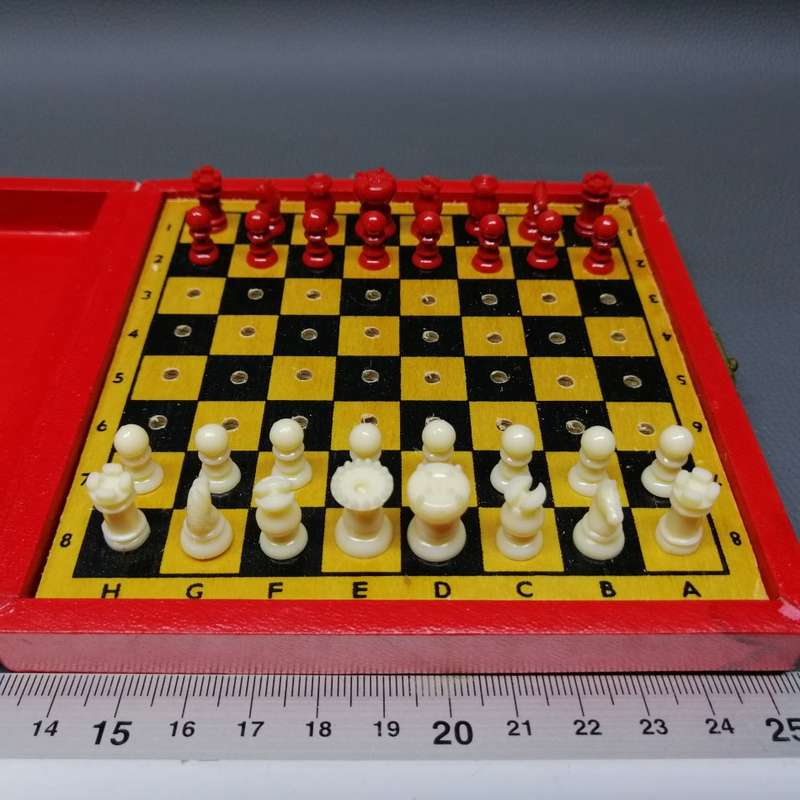Original Vintage Foldable Box Pocket Chess Set!!!