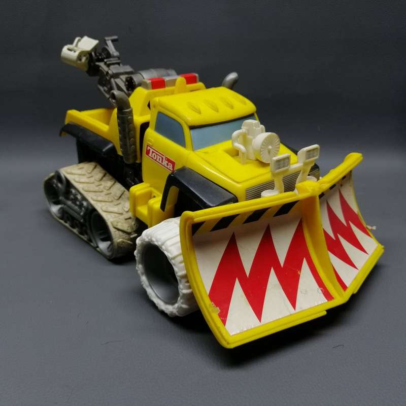 LARGE Original Tonka Battery Operated Snow Plow and Tow-truck