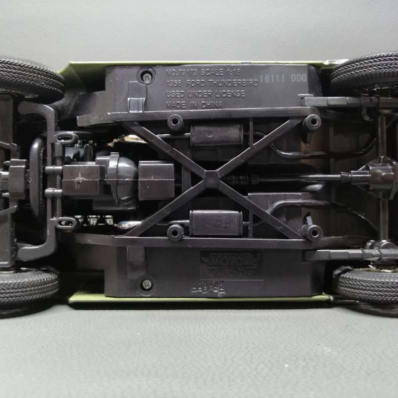 Highly Detailed Motor Max Ford Thunderbird Scale 1:18!!!