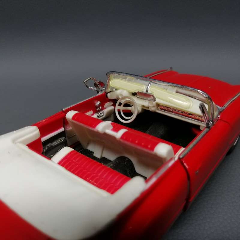 Highly Detailed SS 1959 Cadillac Series 62 Scale 1:34!!!