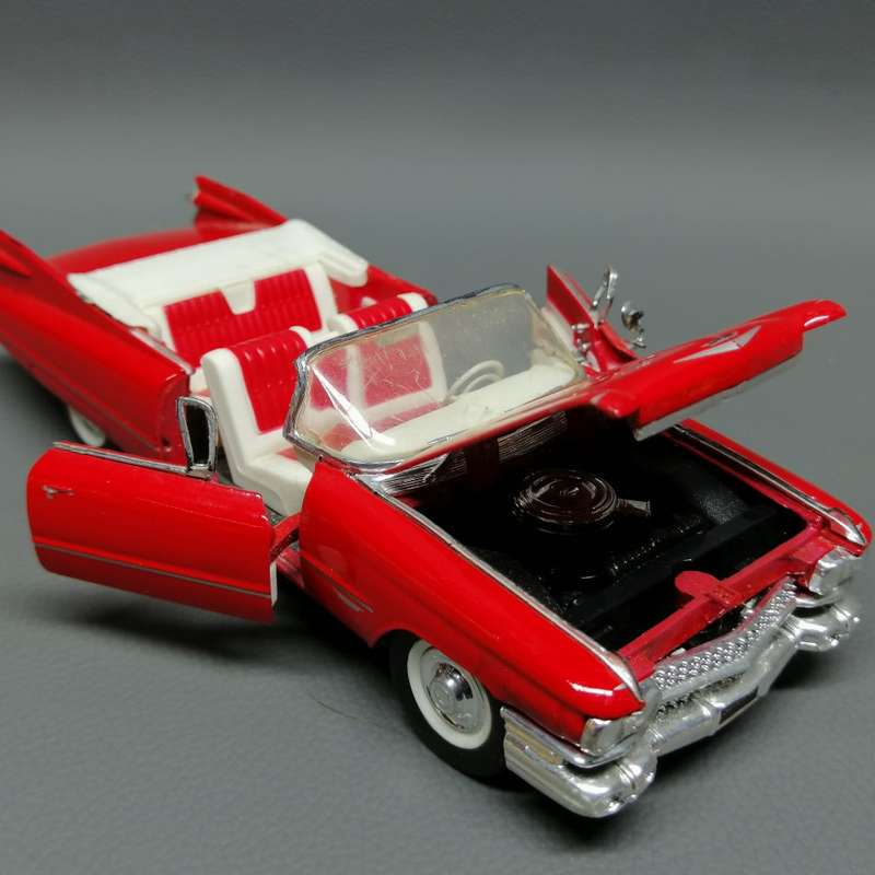 Highly Detailed SS 1959 Cadillac Series 62 Scale 1:34!!!