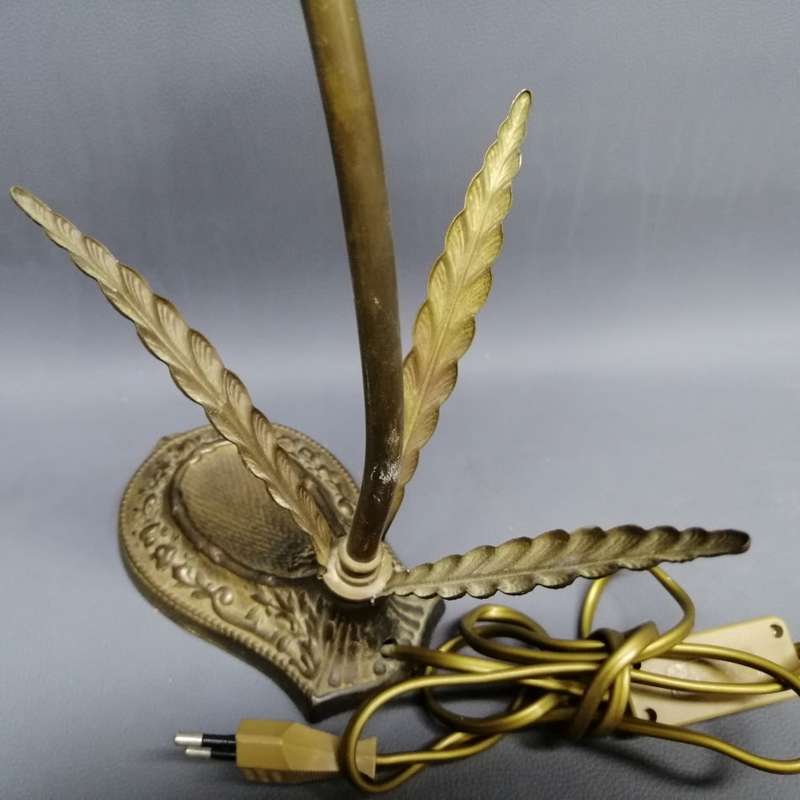 Original Highly Decorative Cast Brass Flower Lamp!!!