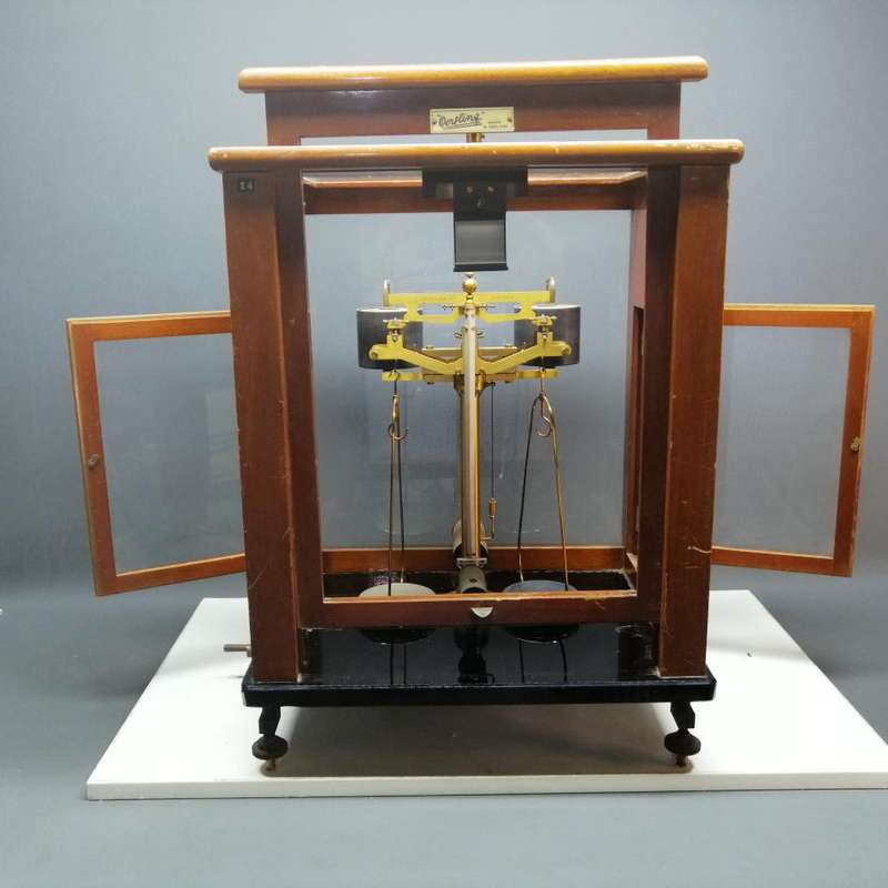RARE!!! LARGE Antique Oertling English Scientific Wood Boxed Scale !!!