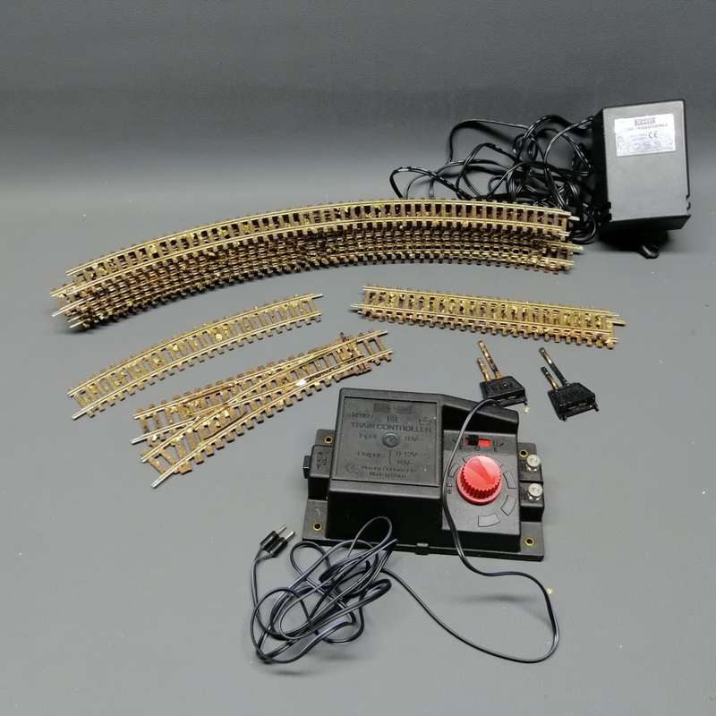 Original Hornby HO Scale Tracks, Transformer and Train Controller Combo!!!