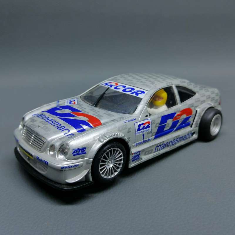 Original Ninco Mercedes Benz Arcor D2 Slot Car (Need new back Wheel)