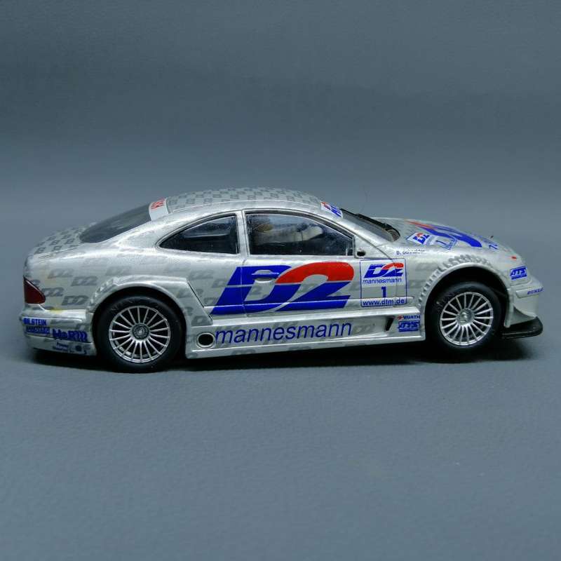 Original Ninco Mercedes Benz Arcor D2 Slot Car (Need new back Wheel)