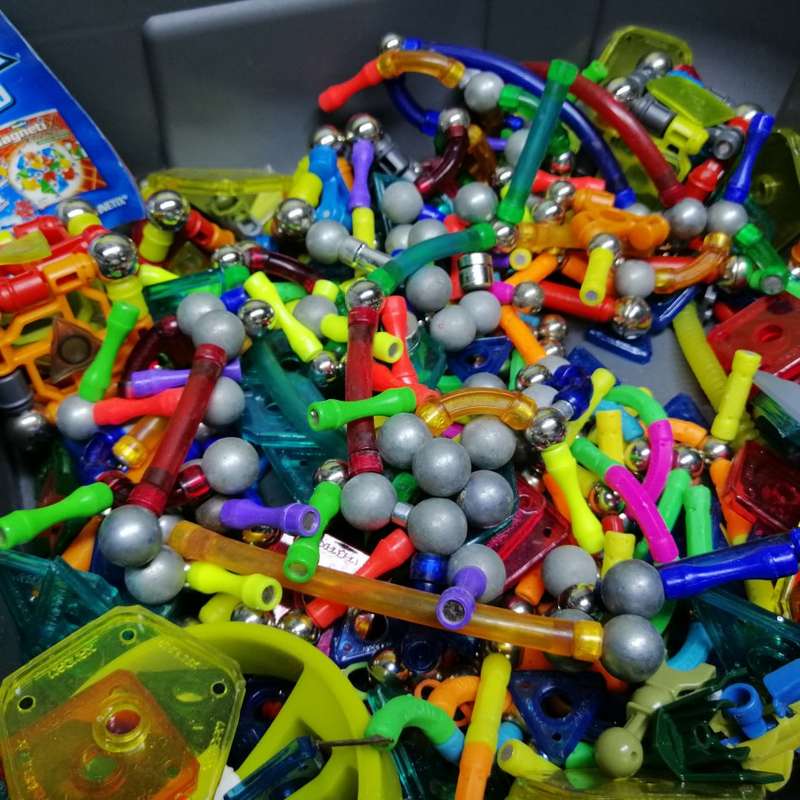 Large Original Boxed Magnetix World Building Block Collection!!!