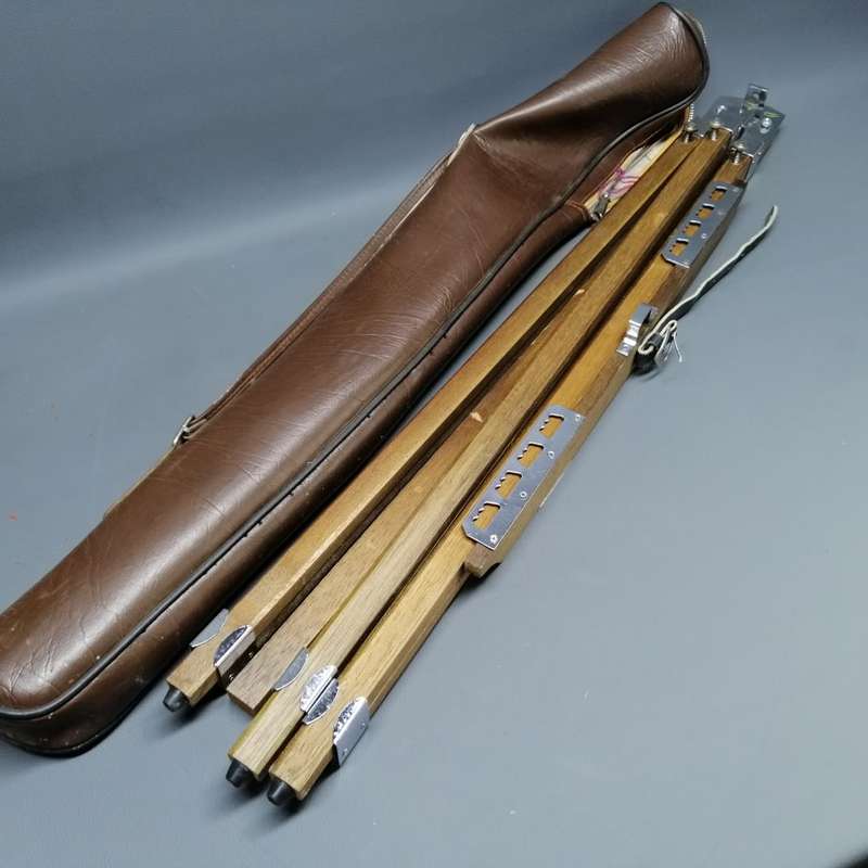 RARE!!! Vintage Wood and Metal Artist Easel With Carry Bag!!!