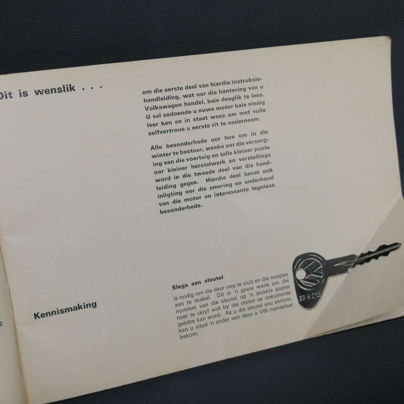 Original Vintage 1970 Volkswagen English and Afrikaans Beetle 1300 and 1600 Sedan Manual!!!