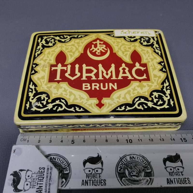 Highly Decorative Vintage Lithographed Turkish Cigarette Tin!!!