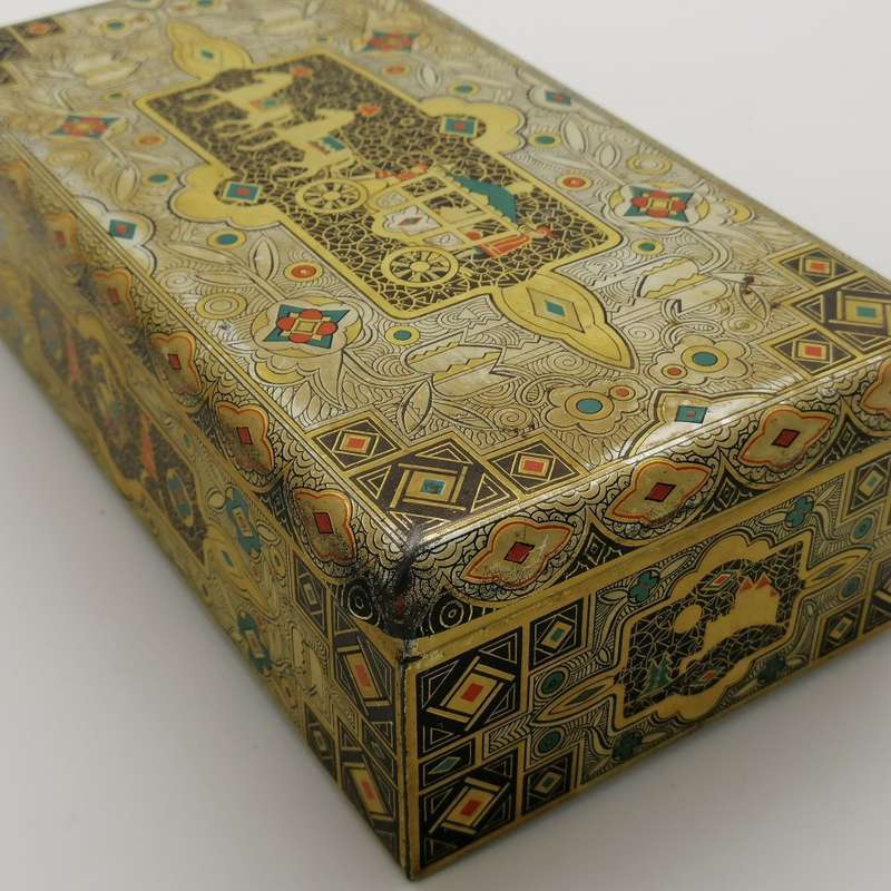 RARE!!! 1900's Royal Lithographed Chocolate Tin Container!!!