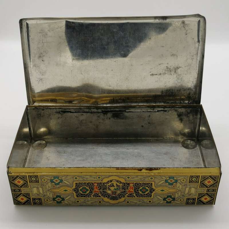RARE!!! 1900's Royal Lithographed Chocolate Tin Container!!!