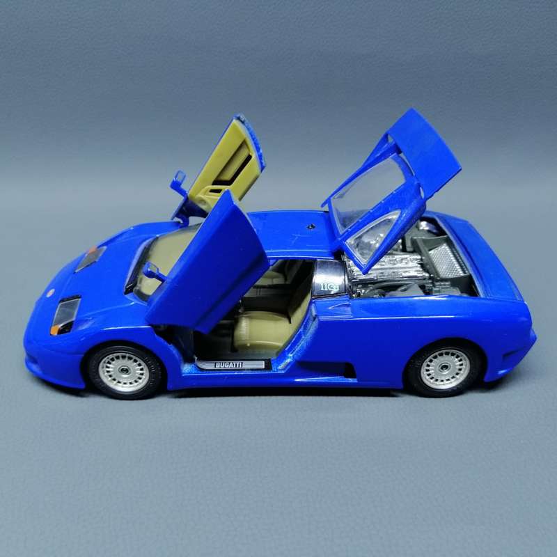 Die Cast Metal Bburago Bugatti 1:24