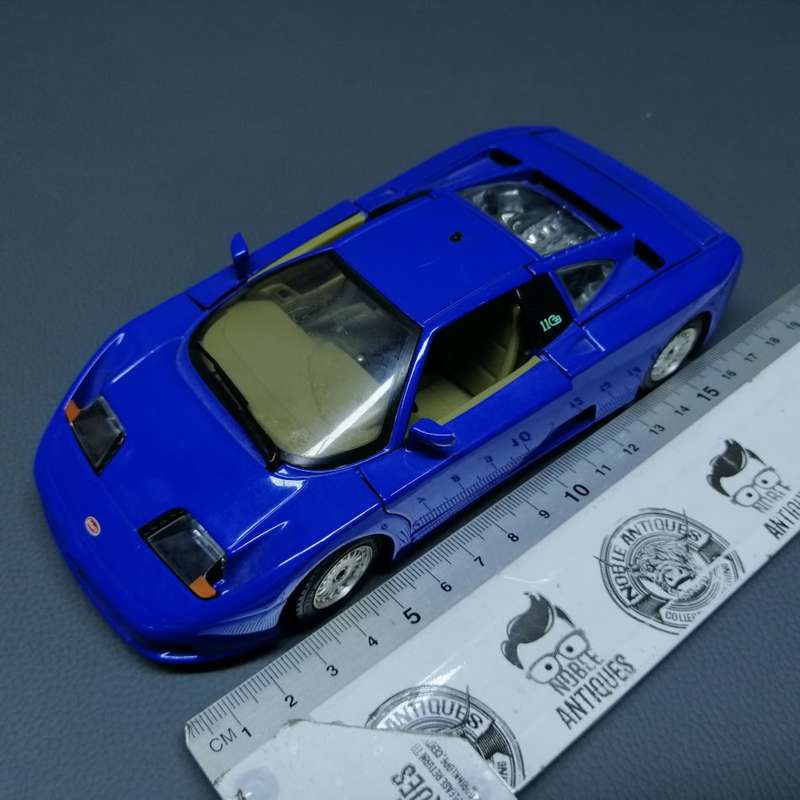 Die Cast Metal Bburago Bugatti 1:24