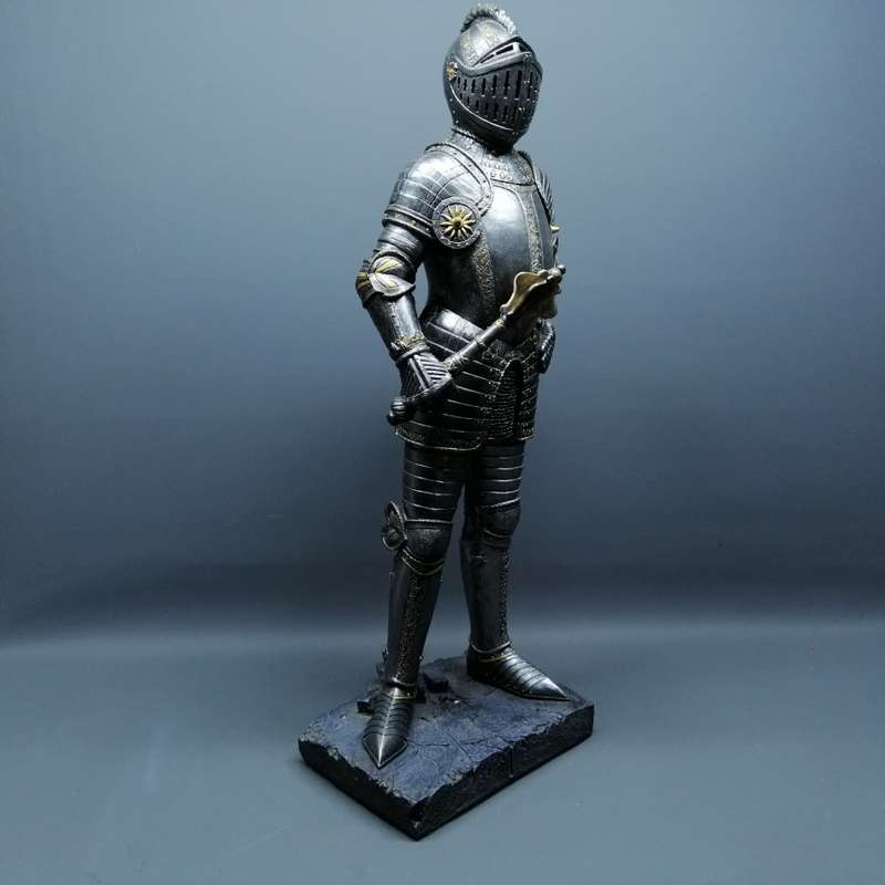 Fantastic!!! Large Detailed Armored English Medieval Knight Statue!!! 550mm Tall