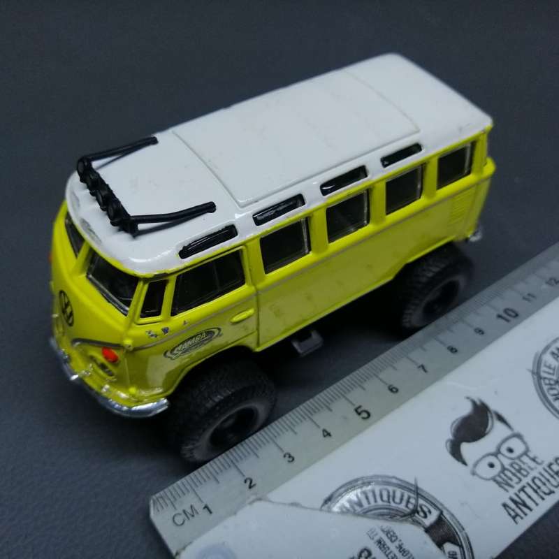 Original Maisto Die Cast Metal Volkswagen Van!!!