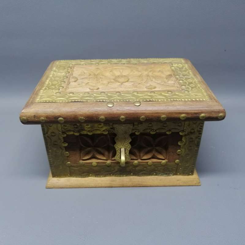 Fantastic!! Detailed Hand Crafted Wood and Brass Trinket Box and Drawer!!!