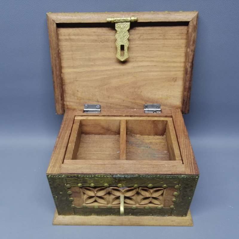 Fantastic!! Detailed Hand Crafted Wood and Brass Trinket Box and Drawer!!!