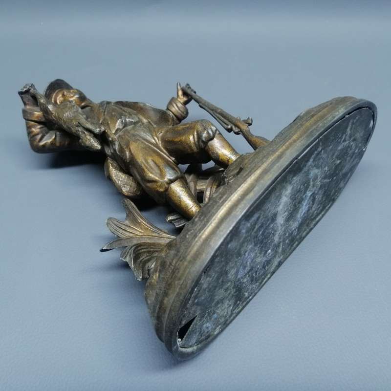 Detailed Vintage Cast Metal Hunter Statue and Base!!!