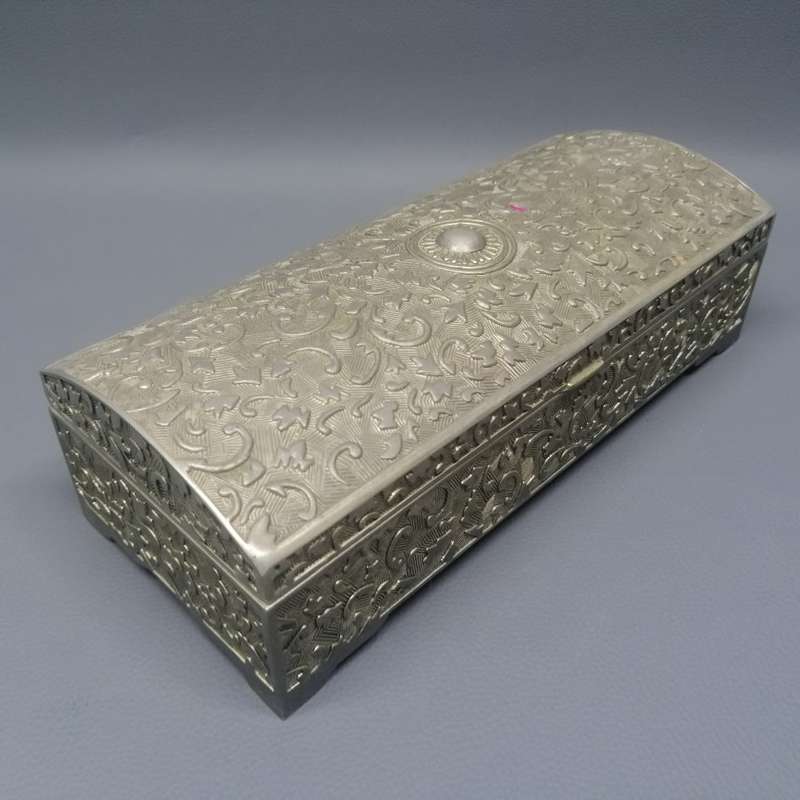 Highly Decorative Large Rectangular Treasure Chest Styled Jewelry Box!!!!