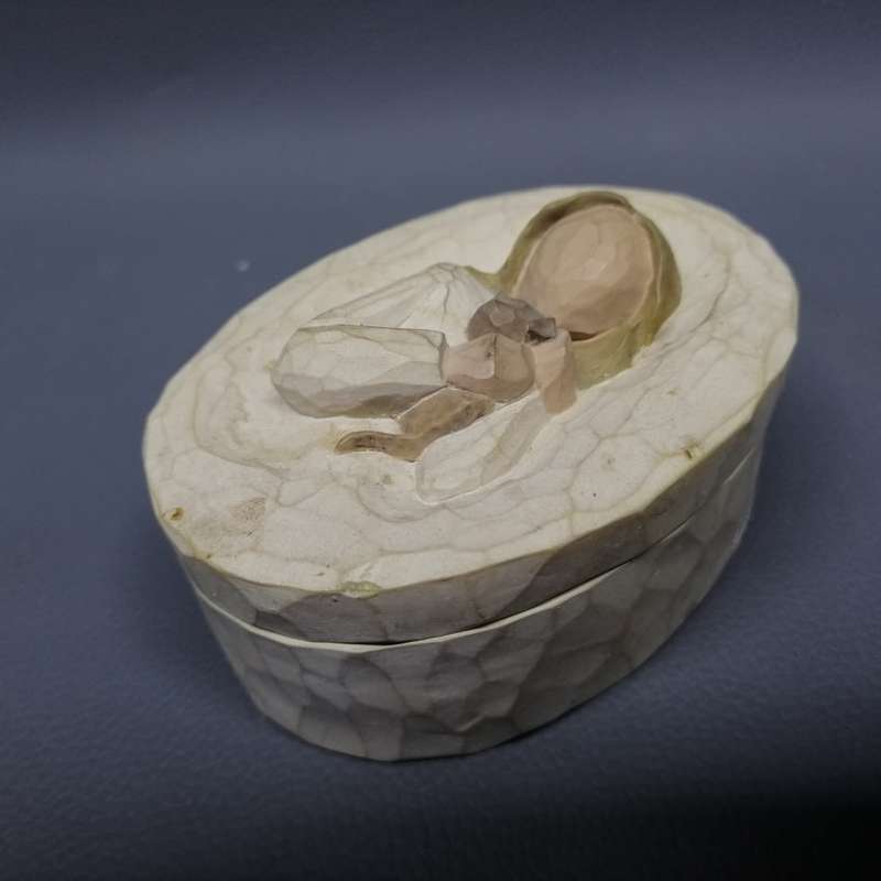 Original Willow Tree Loving Angel Keep Sake or Pill Box!!!!