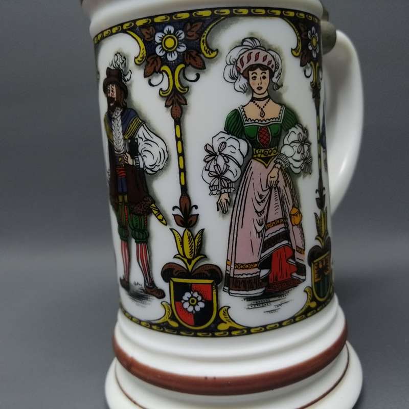RARE!!!! Detailed Milk Glass German BMF Bierseidel Beer Stein!!!