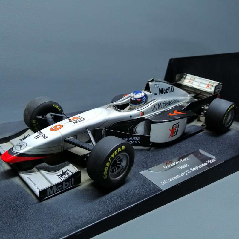 Highly Detailed Paul's Model Art F1 Mclaren Mercedes Mika Hakkinen 1998 World Champion Scale 1:18