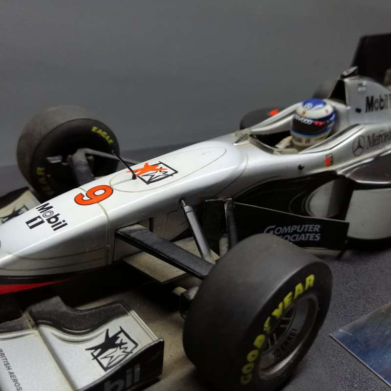 Highly Detailed Paul's Model Art F1 Mclaren Mercedes Mika Hakkinen 1998 World Champion Scale 1:18