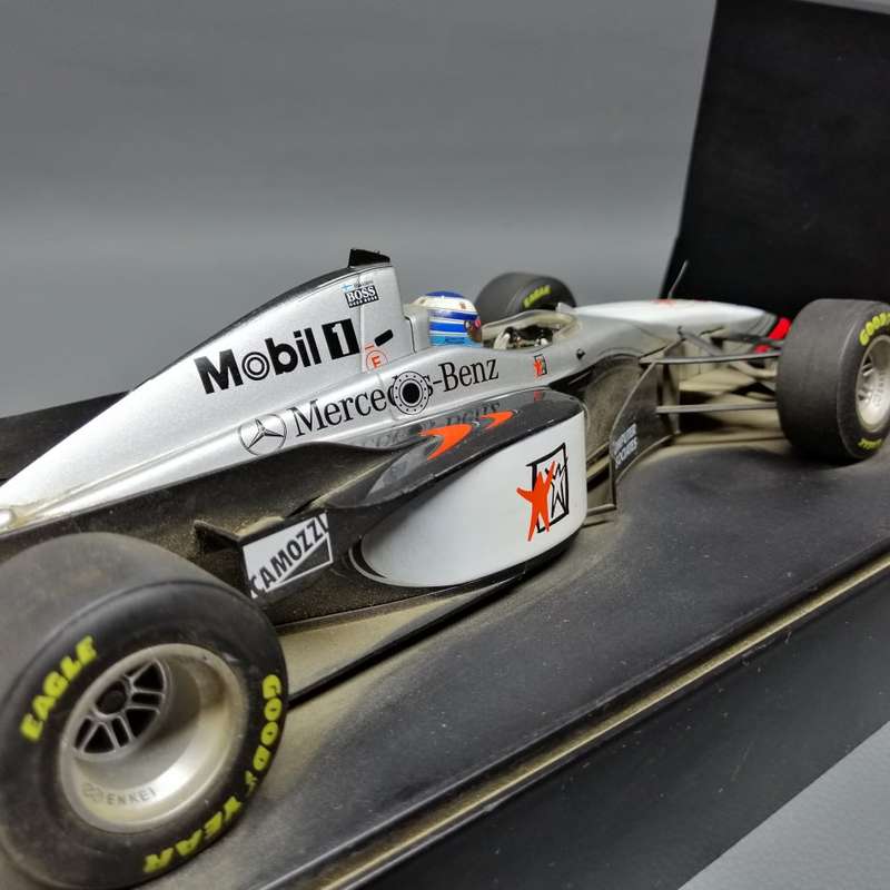 Highly Detailed Paul's Model Art F1 Mclaren Mercedes Mika Hakkinen 1998 World Champion Scale 1:18