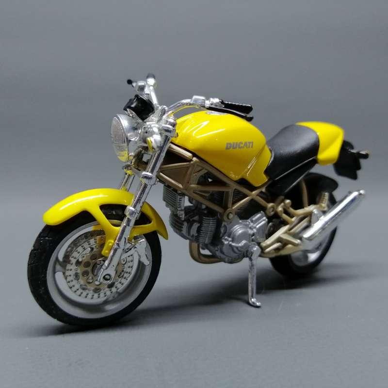 Original Highly Detailed Die Cast Maisto Ducati Motorcycle!!!