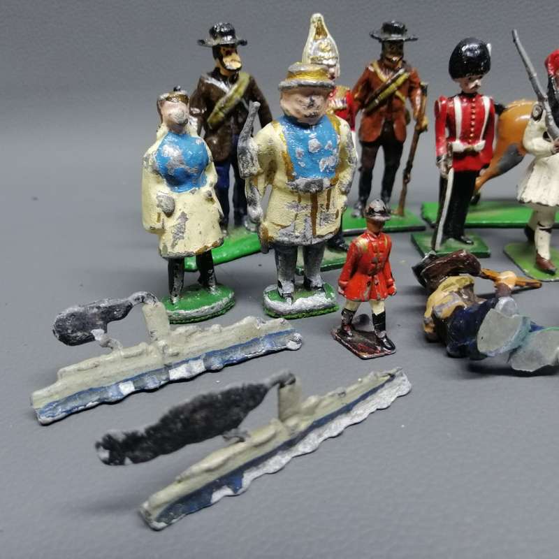 Super Rare!!! Antique Brittian's and Other Lead Soldiers Collection !!! Bid For All!!!!