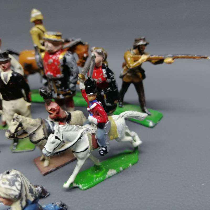 Super Rare!!! Antique Brittian's and Other Lead Soldiers Collection !!! Bid For All!!!!