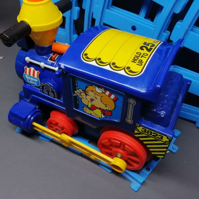 SUPER COOL!!! Original Ride On Super Loco!!! Can Take up to 25kg!!! Working!!