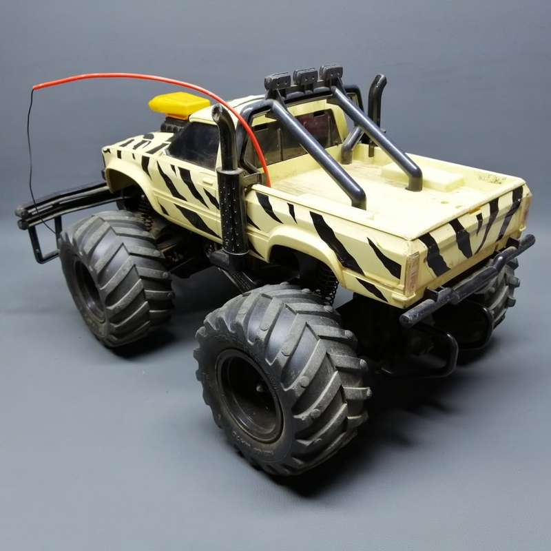 MASSIVE Vintage RC 4x4 Off-road Nikko Bakkie and Parts!!! Not Tested. Good Condition