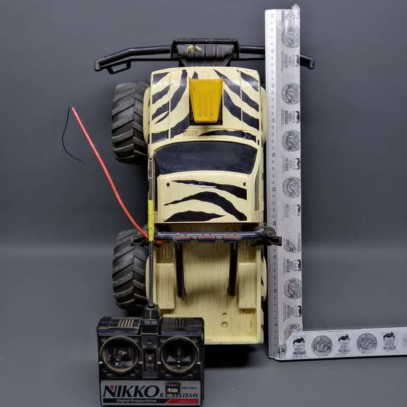 MASSIVE Vintage RC 4x4 Off-road Nikko Bakkie and Parts!!! Not Tested. Good Condition