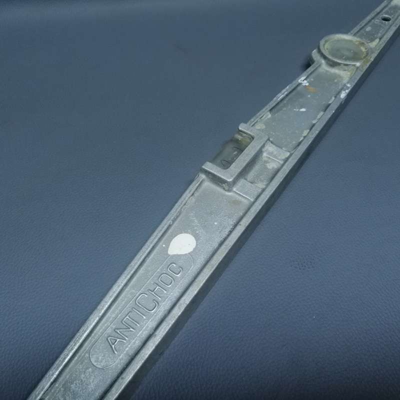 Original Antichoc Cast Metal Level!!!