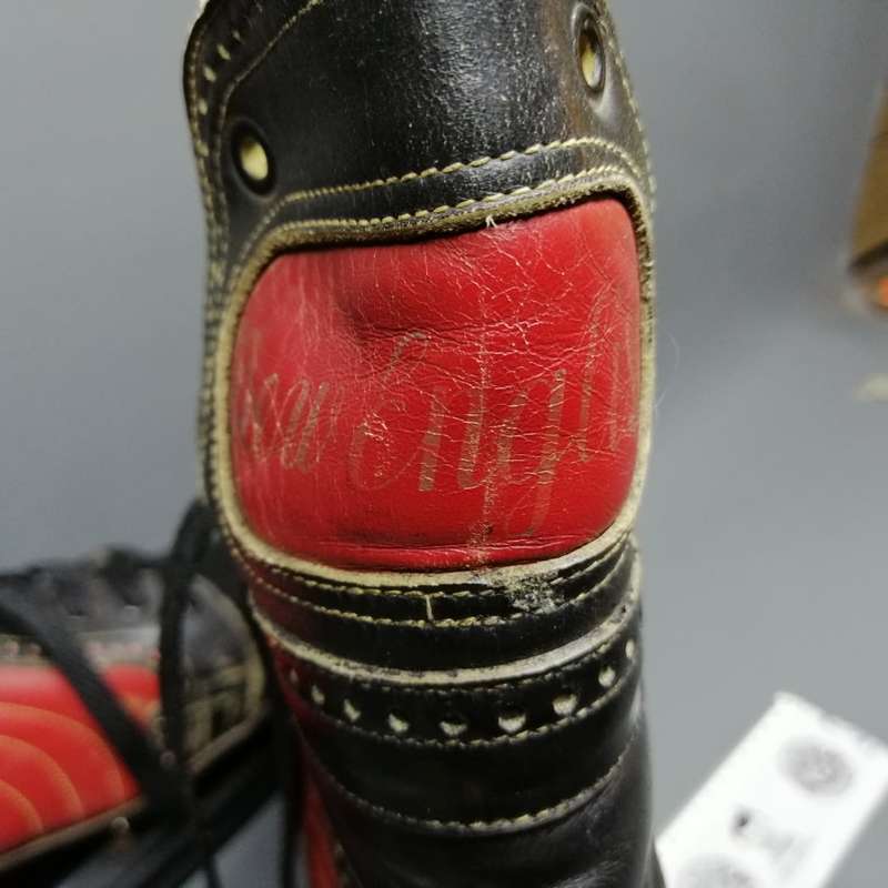 Super Cool!!!! Vintage Genuine Leather New England MK Ice Skates!!! Fantastic Condition!!!