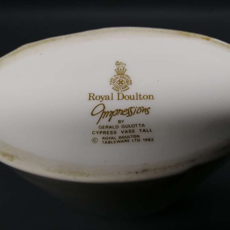 Fantastic!!! Original Royal Doulton Impressions Flower Vase!!! No Cracks or Chips!!!