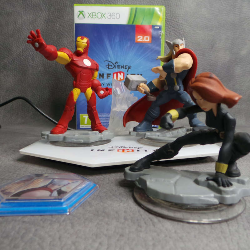 Original Xbox 360 Disney Infinity Game and Figurines!!!