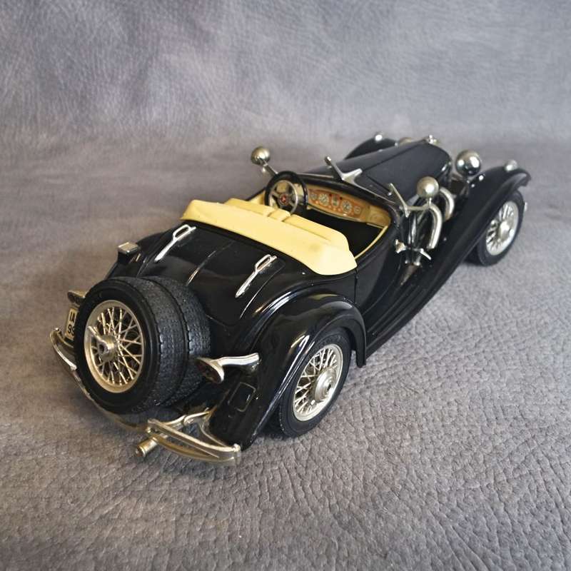 Detailed Scale 1:20 Die Cast Metal 1936 Mercedes Benz 500K Roadster!!!