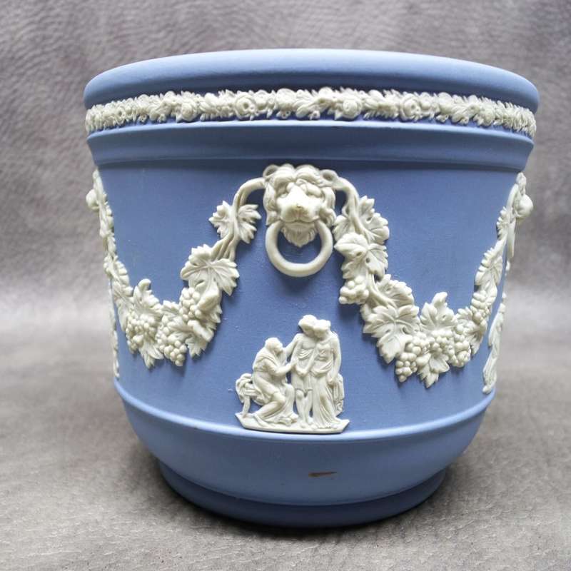 Fantastic!!! Near Mint Wedgewood Blue and White Pot/Planter!!