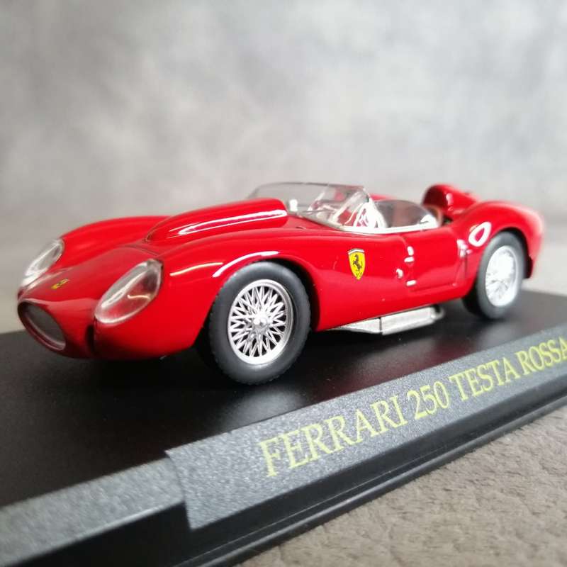 Highly Detailed Scale 1:43 Die Cast Metal Ferrari 250 Testa Rossa