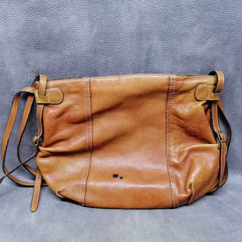 Fantastic!!! Ladies Genuine Leather Shoulder Sling and Hand Bag!!!