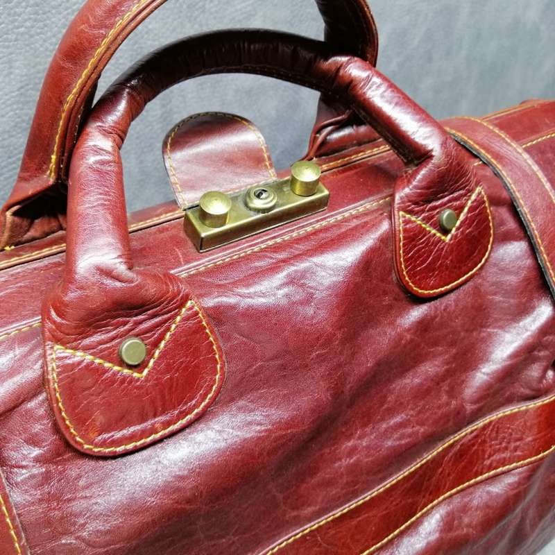 FANTASTIC!!! Large Genuine Leather Flip Top Travel Suitcase!!! 500mm x 200mm x 330mm
