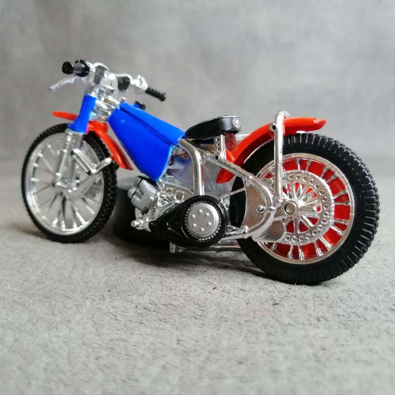 NJK 1 Die Cast Model Motorcycle Scale 1:18